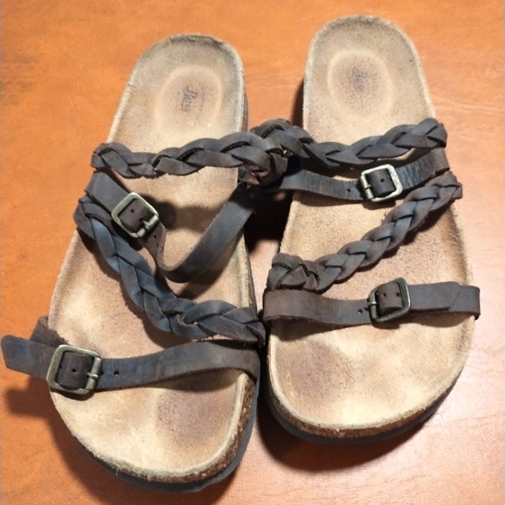 Bass Brand Denise Style Chestnut Brown Sandals